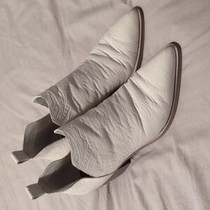 Dolce Vita Western White Ankle Boots